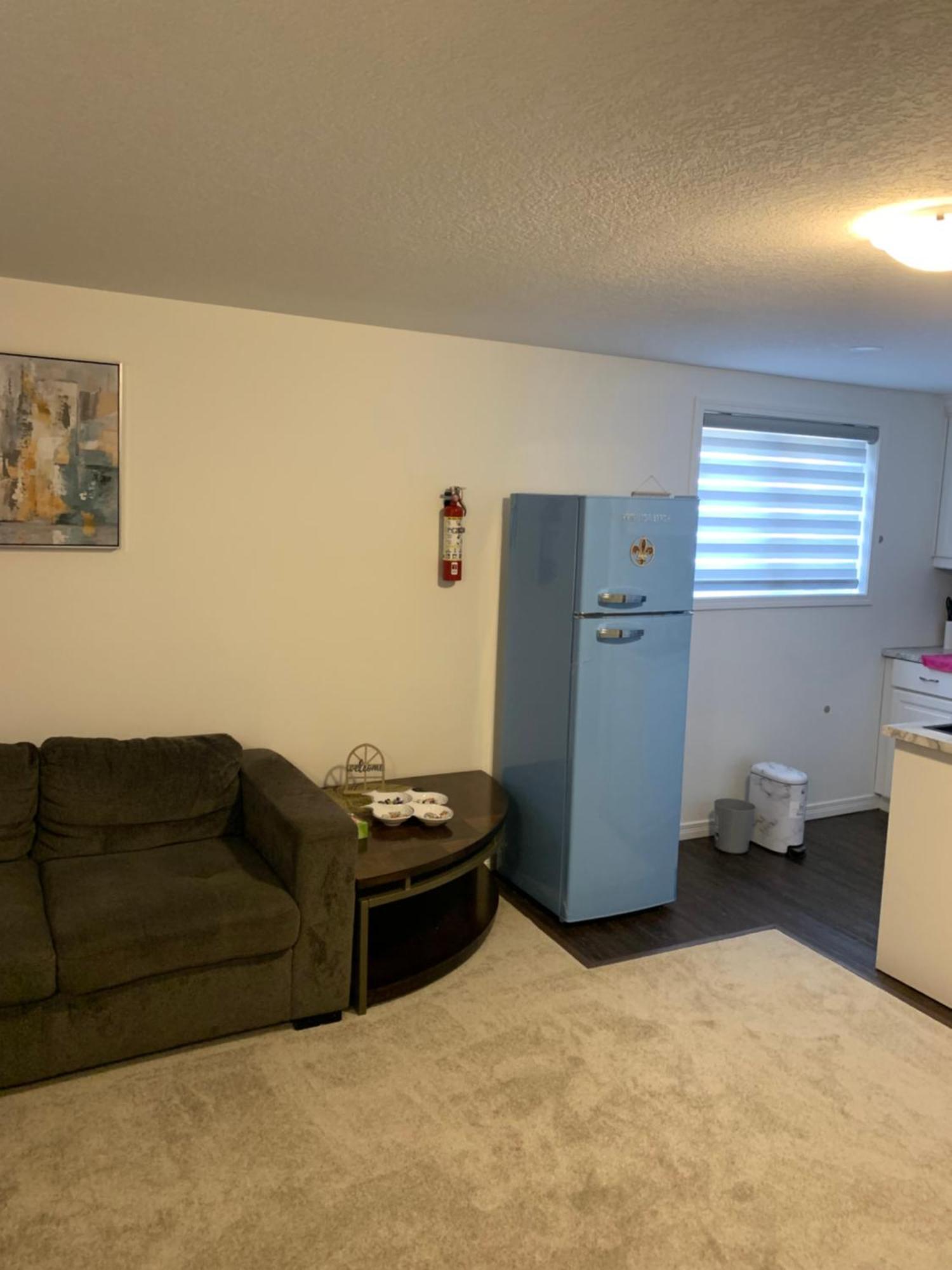 Modern 1 Bedroom + Den In קיימברידג' מראה חיצוני תמונה